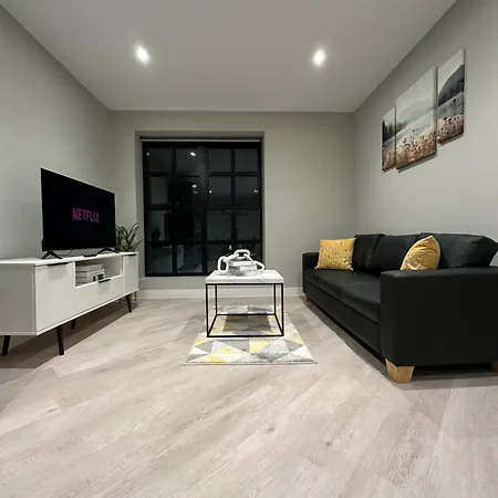 Luxury Centre Loft Apartment